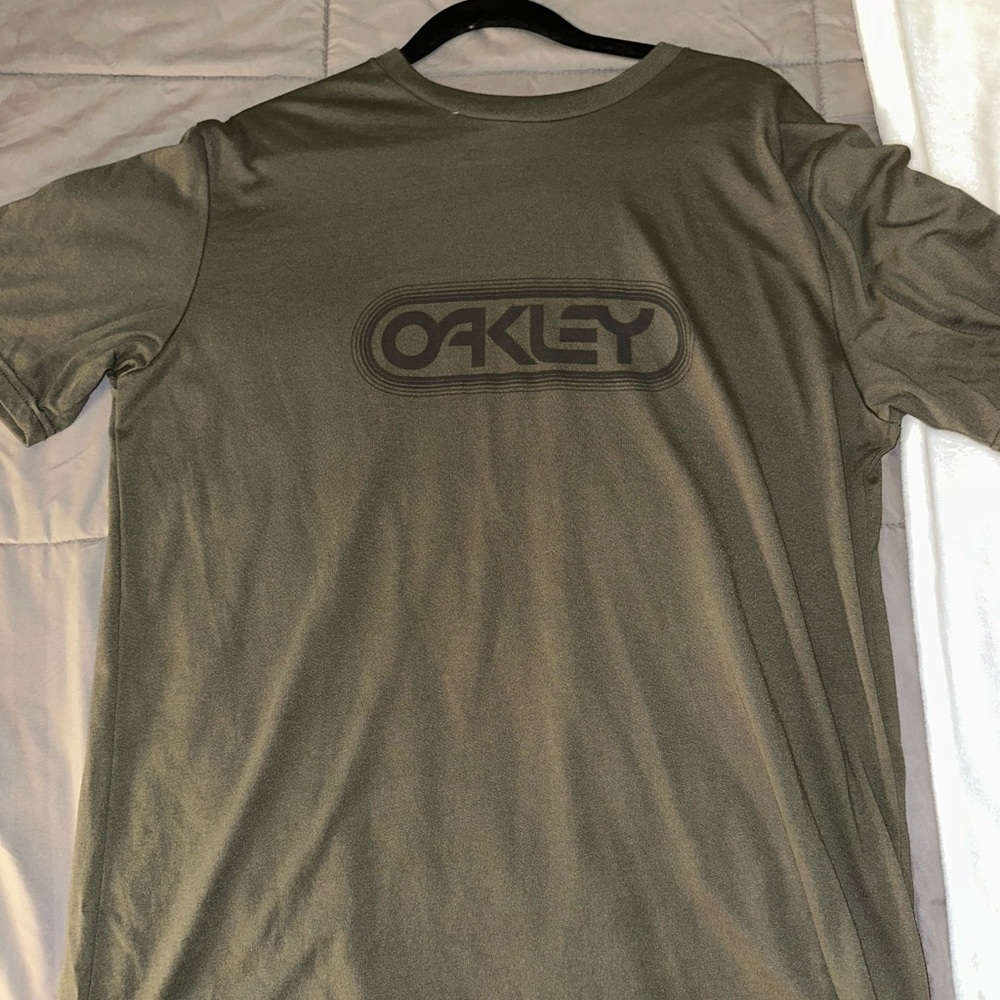 Oakley T-Shirt